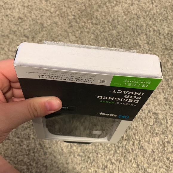 Speck iPhone XS Max black impact case - Picture 3 of 4